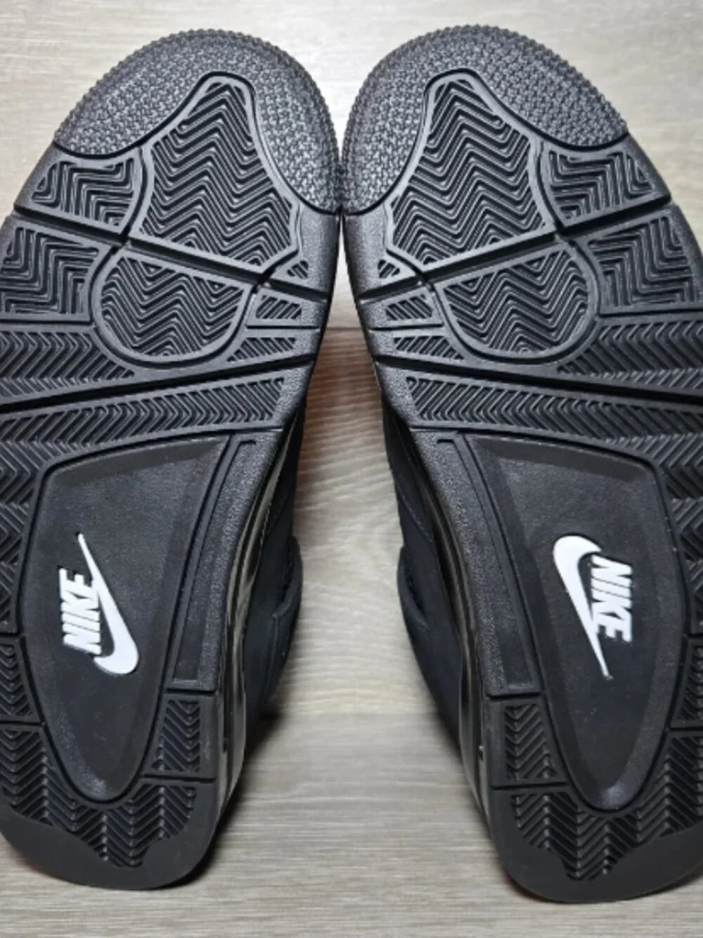 Air Jordan 4 Black Cat